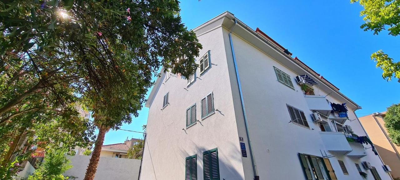Attic Split Apartment Near City Centre エクステリア 写真