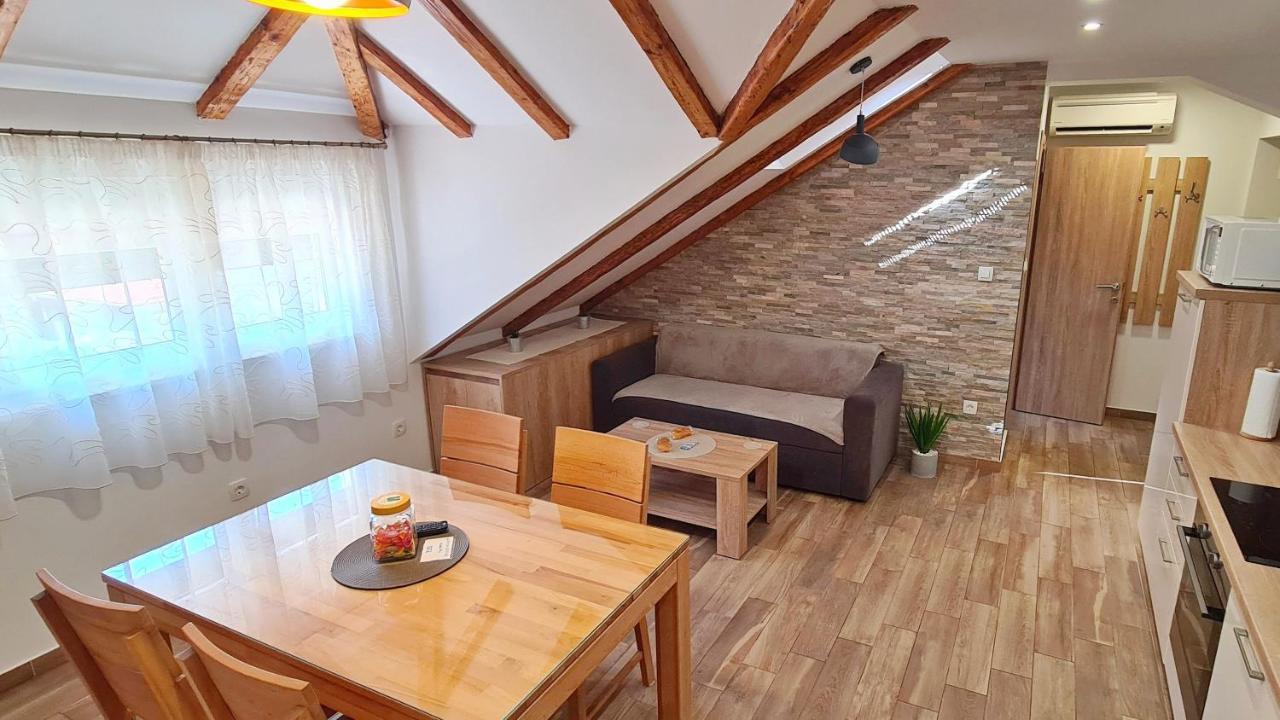 Attic Split Apartment Near City Centre エクステリア 写真