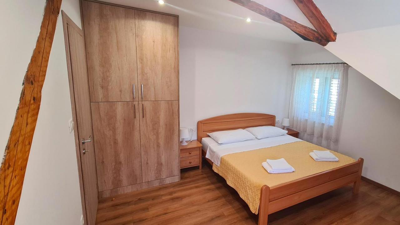 Attic Split Apartment Near City Centre エクステリア 写真