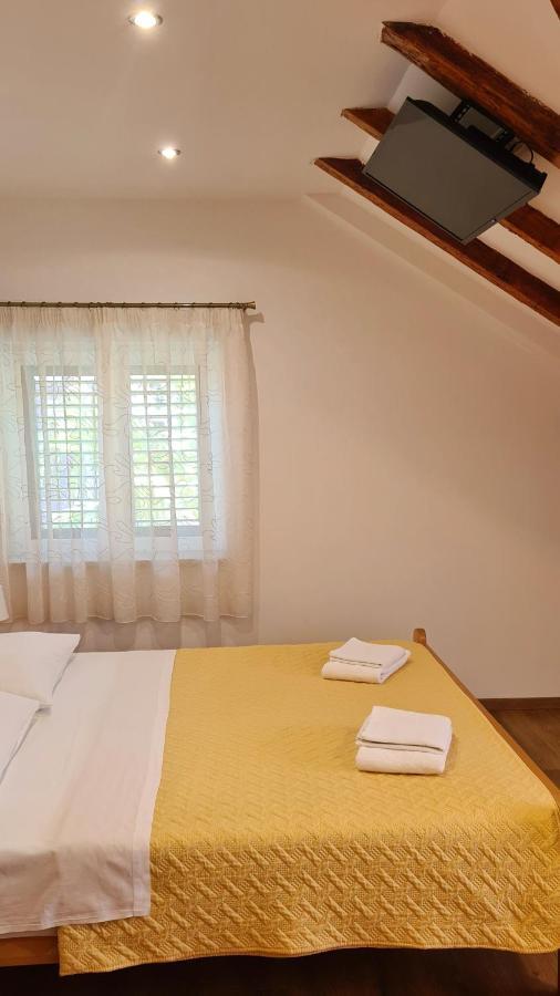 Attic Split Apartment Near City Centre エクステリア 写真