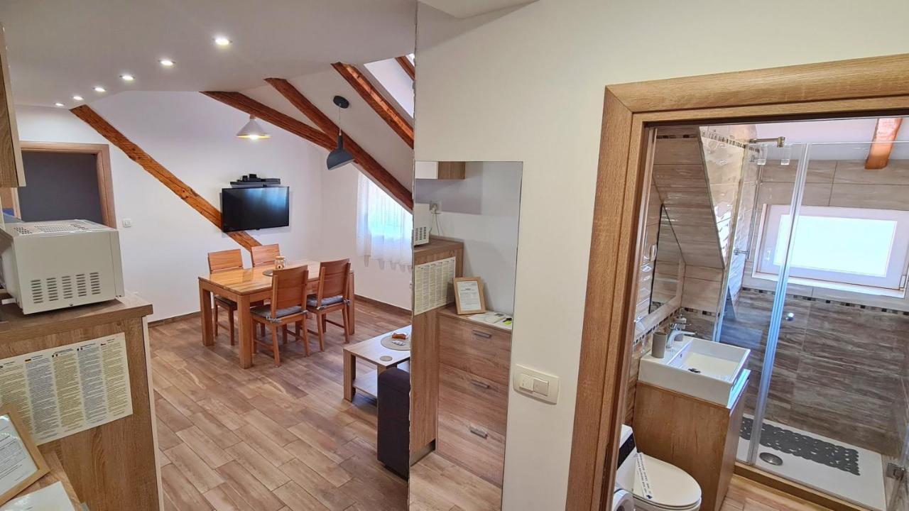 Attic Split Apartment Near City Centre エクステリア 写真